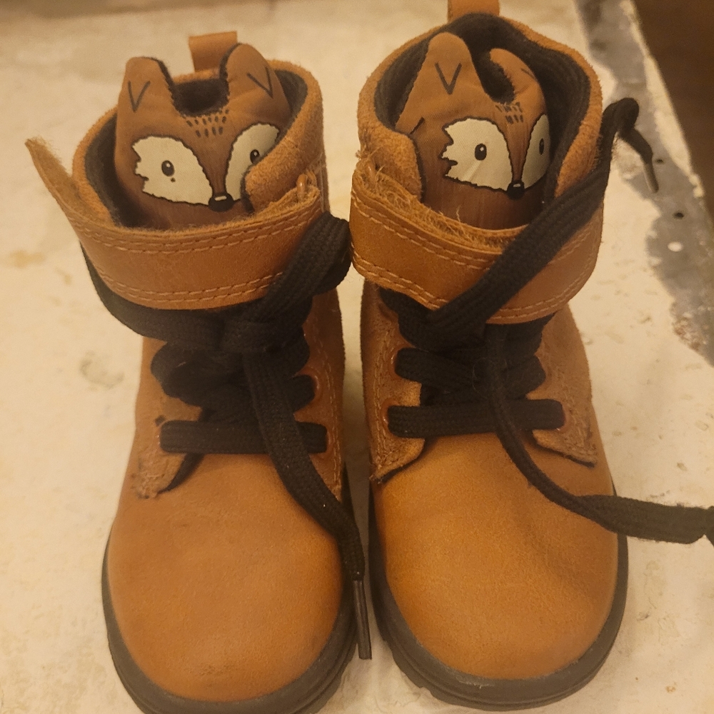 Adorable Carters kids Fox Boots